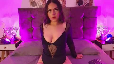 Annie Bonnie   online show from 05-15-26, 11:39