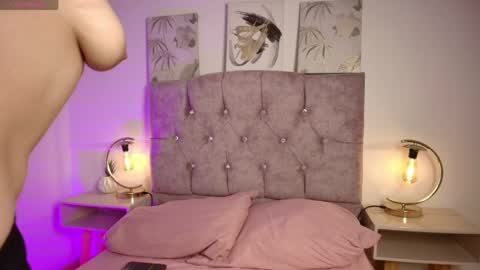 Annie Bonnie   online show from 06-03-26, 11:35