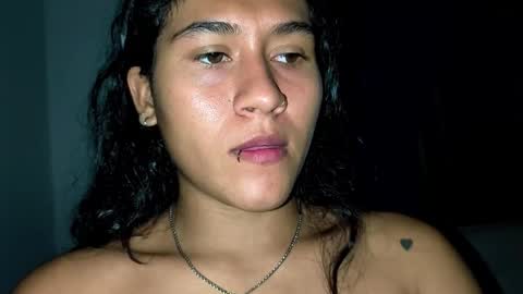 Snapshot of annie_darling_ chatting on 05-04-26, 04:30 A N G E L online show from 05-04-26, 04:30