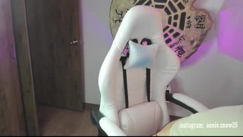 JEANNE no olvides seguirme dont forget follow me  uu online show from 02-21-25, 10:26