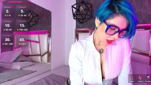 Annie  online show from 10-20-25, 12:05