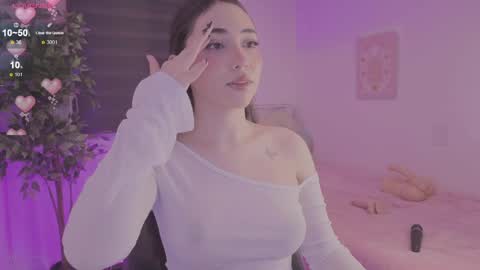 Cassandra online show from 04-03-26, 06:11