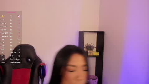 Snapshot of anniejasmin_ chatting on 01-04-25, 08:39 A N N I E online show from 01-04-25, 08:39