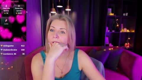 Annie online show from 12-27-24, 09:28