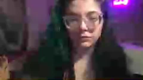 Snapshot of anniemarie445 chatting on 07-18-26, 03:11 Darlingskiesxo online show from 07-18-26, 03:11