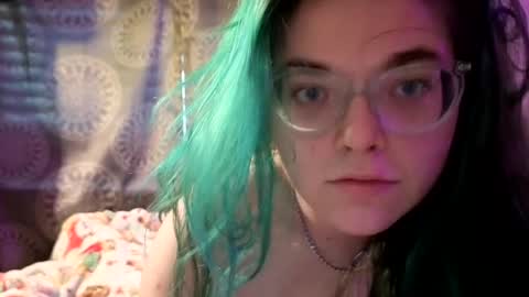 Snapshot of anniemarie445 chatting on 07-27-26, 03:19 Darlingskiesxo online show from 07-27-26, 03:19