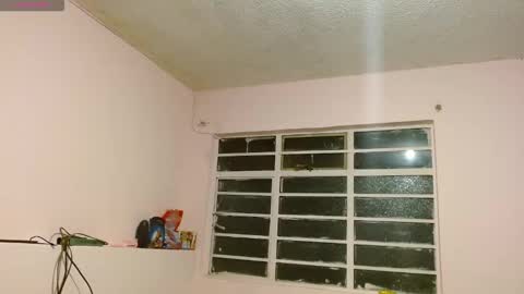 Annie Sparkle online show from 11-13-25, 12:20