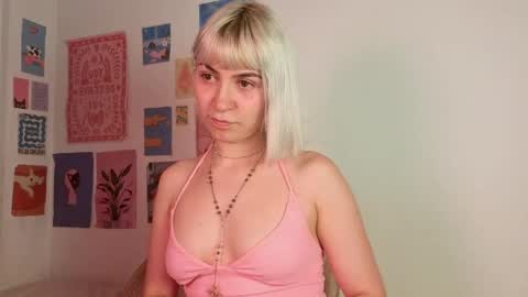 Snapshot of annietinky chatting on 05-07-26, 02:06 annietinky online show from 05-07-26, 02:06