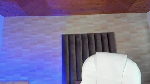 Annie  Alex online show from 01-05-25, 12:53