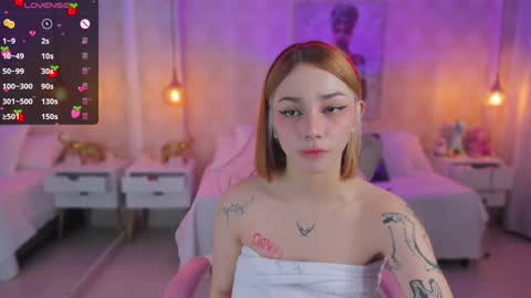 Snapshot of anniita_ chatting on 12-14-24, 06:46 VIVIANNA online show from 12-14-24, 06:46