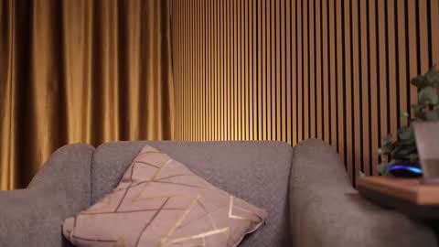 annittastar online show from 10-20-25, 02:23