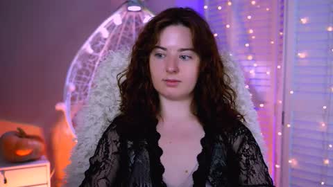 Snapshot of annterry chatting on 10-30-25, 09:00 Ann Terry 3 online show from 10-30-25, 09:00