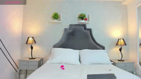 Anntonia Woods  online show from 12-21-24, 01:21