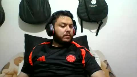 lion kennedy independent model moderator online show from 09-24-25, 04:10