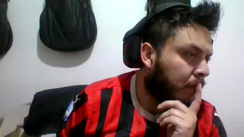 lion kennedy independent model moderator online show from 09-26-25, 02:04