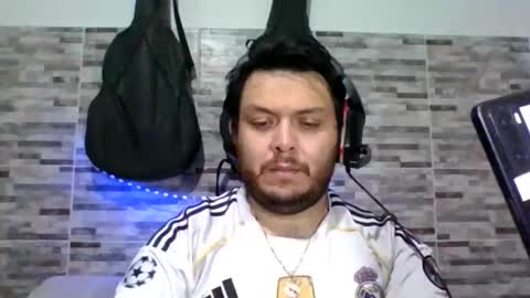 lion kennedy independent model moderator online show from 02-25-26, 05:44