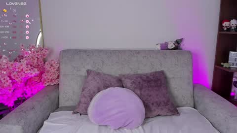 Anny  online show from 01-14-25, 01:36