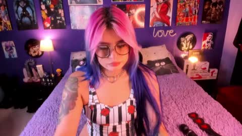 Snapshot of anny_cross chatting on 09-16-25, 01:50      Paty     online show from 09-16-25, 01:50