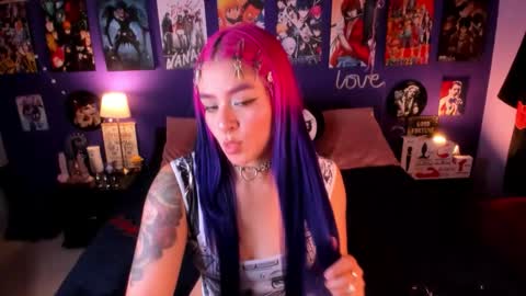 Snapshot of anny_cross chatting on 10-15-25, 11:49      Paty     online show from 10-15-25, 11:49