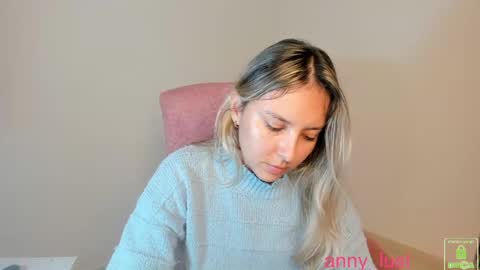 Snapshot of anny_lust chatting on 11-12-25, 03:12 Issabela online show from 11-12-25, 03:12