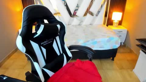 anny online show from 11-28-25, 12:08