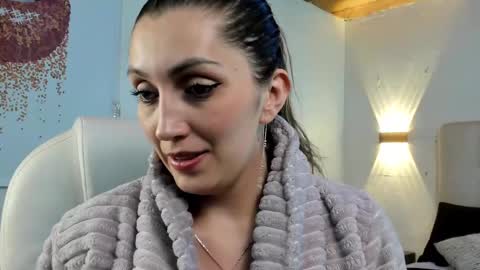 Snapshot of anny_sweet72 chatting on 02-13-25, 04:28 Anny online show from 02-13-25, 04:28