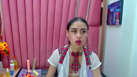 Anny online show from 01-29-25, 07:11