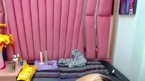 Anny online show from 02-04-25, 04:08