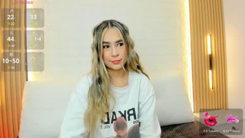 Snapshot of anny_vall chatting on 06-01-26, 01:02 Anny online show from 06-01-26, 01:02