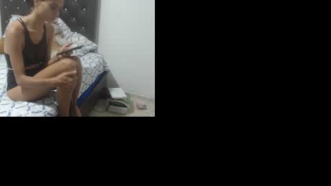 Snapshot of annychat28 chatting on 05-16-26, 02:27 annychat28 online show from 05-16-26, 02:27