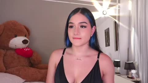    online show from 11-05-25, 02:33