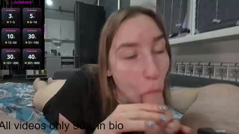 Snapshot of annyloving chatting on 02-08-26, 02:20 AnnyLoving online show from 02-08-26, 02:20