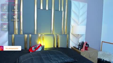 Snapshot of annyosoriio chatting on 10-28-25, 08:33 Anny online show from 10-28-25, 08:33