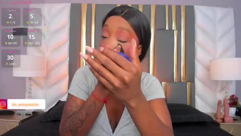 Snapshot of annyosoriio chatting on 11-19-25, 07:47 Anny online show from 11-19-25, 07:47