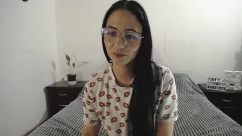 Snapshot of annyroberts_89 chatting on 12-13-24, 12:09 Anny online show from 12-13-24, 12:09