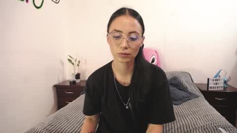 Snapshot of annyroberts_89 chatting on 03-07-25, 12:04 Anny online show from 03-07-25, 12:04