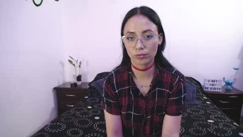 Snapshot of annyroberts_89 chatting on 03-11-25, 11:37 Anny online show from 03-11-25, 11:37