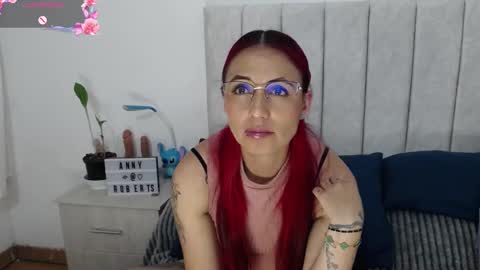Snapshot of annyroberts_89 chatting on 09-12-25, 12:22 Anny online show from 09-12-25, 12:22