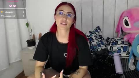 Snapshot of annyroberts_89 chatting on 09-26-25, 12:58 Anny online show from 09-26-25, 12:58