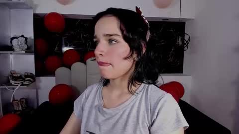 Anny online show from 02-11-26, 08:14