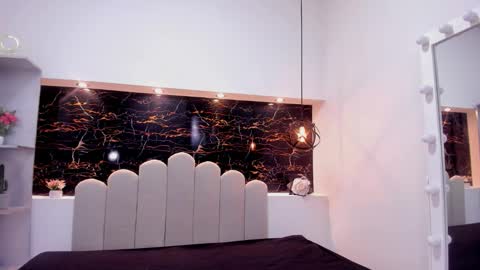 Anny online show from 02-28-26, 01:39