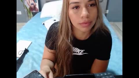 Anny Yeins online show from 03-01-25, 05:42