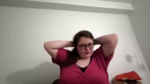 Snapshot of anonimusly14 chatting on 03-20-26, 04:17 Silver online show from 03-20-26, 04:17