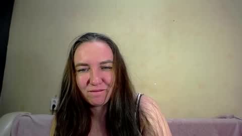 Snapshot of anora_ chatting on 03-11-25, 02:10 anora_ online show from 03-11-25, 02:10