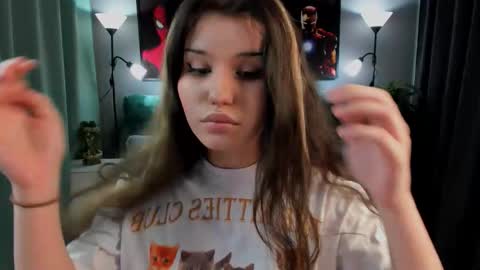 Anora online show from 11-21-25, 12:43