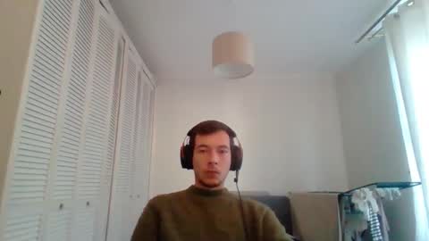 Snapshot of antho75016 chatting on 12-17-25, 09:15 antho75016 online show from 12-17-25, 09:15