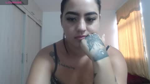 Snapshot of anthonela_queen chatting on 10-10-25, 01:32 Anthonela Queen online show from 10-10-25, 01:32