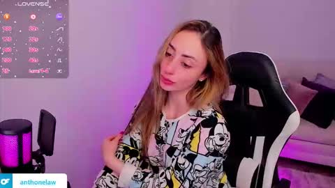 Anthonela online show from 10-18-25, 04:37