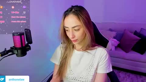 Snapshot of anthonelaa777 chatting on 11-21-25, 12:10 Anthonela online show from 11-21-25, 12:10