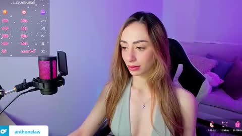 Snapshot of anthonelaa777 chatting on 11-22-25, 12:31 Anthonela online show from 11-22-25, 12:31